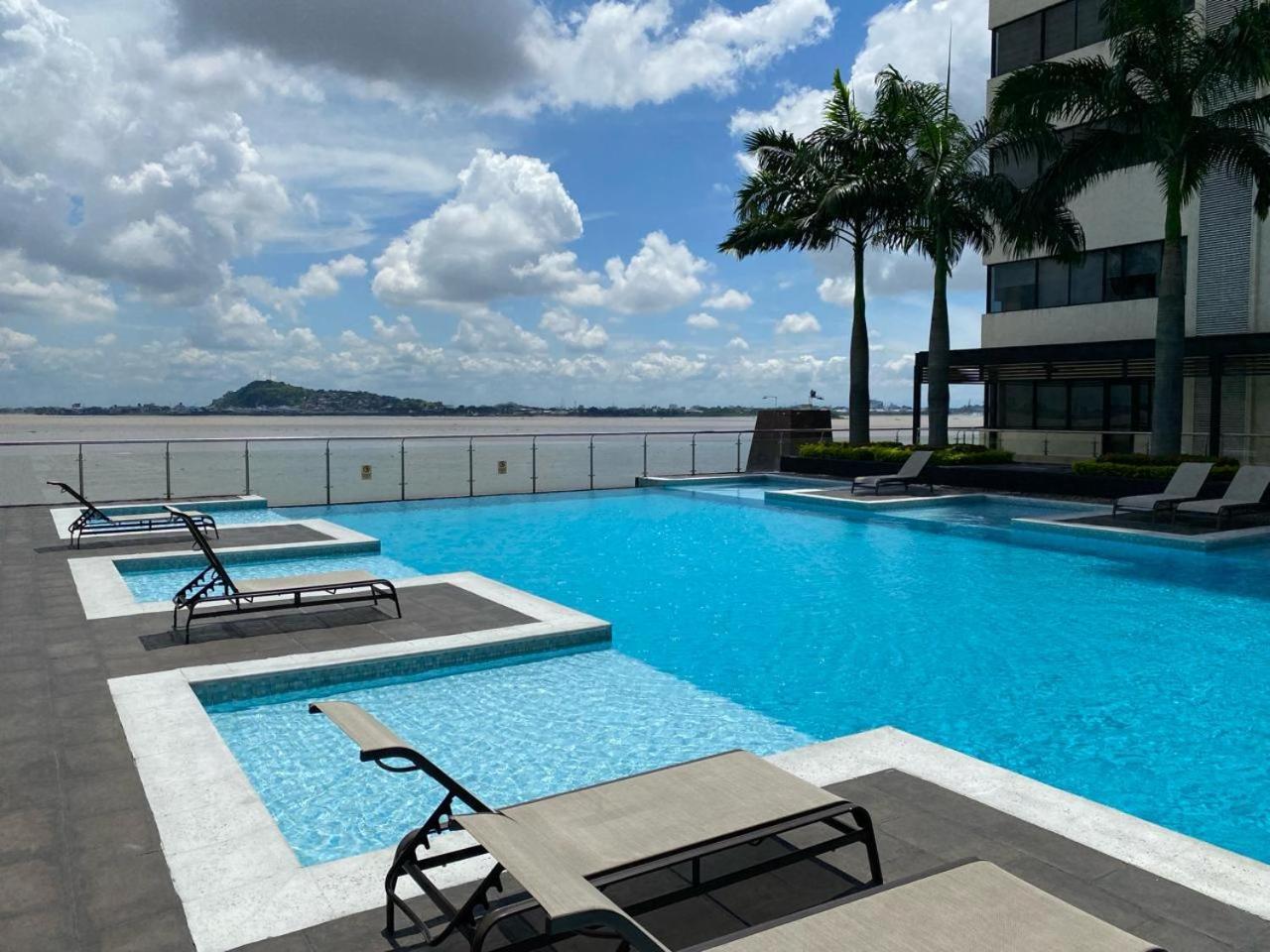 Puerto Santa Ana, Torres Bellini, 2 Dormitorios, Parqueo Guayaquil Exteriér fotografie