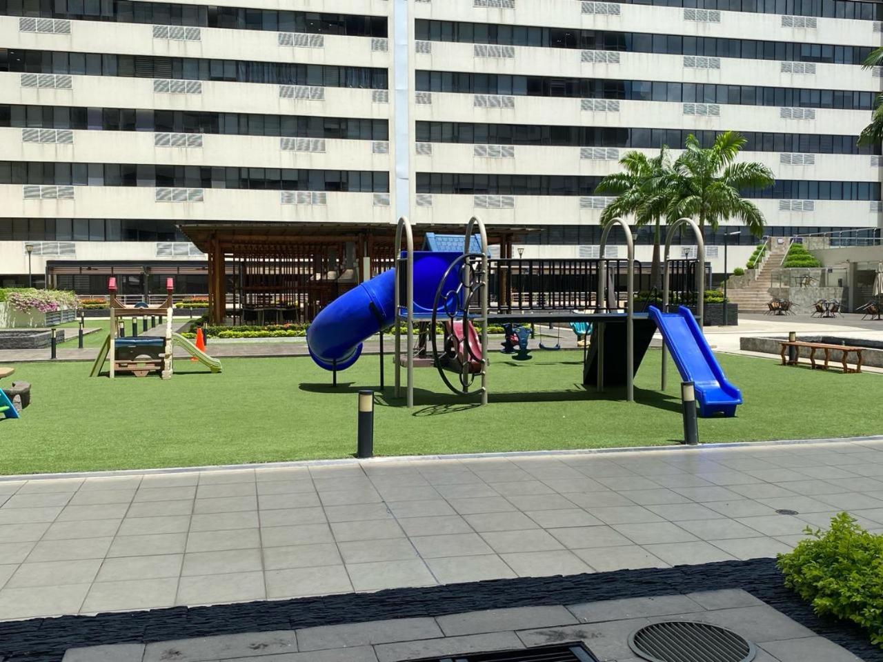 Puerto Santa Ana, Torres Bellini, 2 Dormitorios, Parqueo Guayaquil Exteriér fotografie