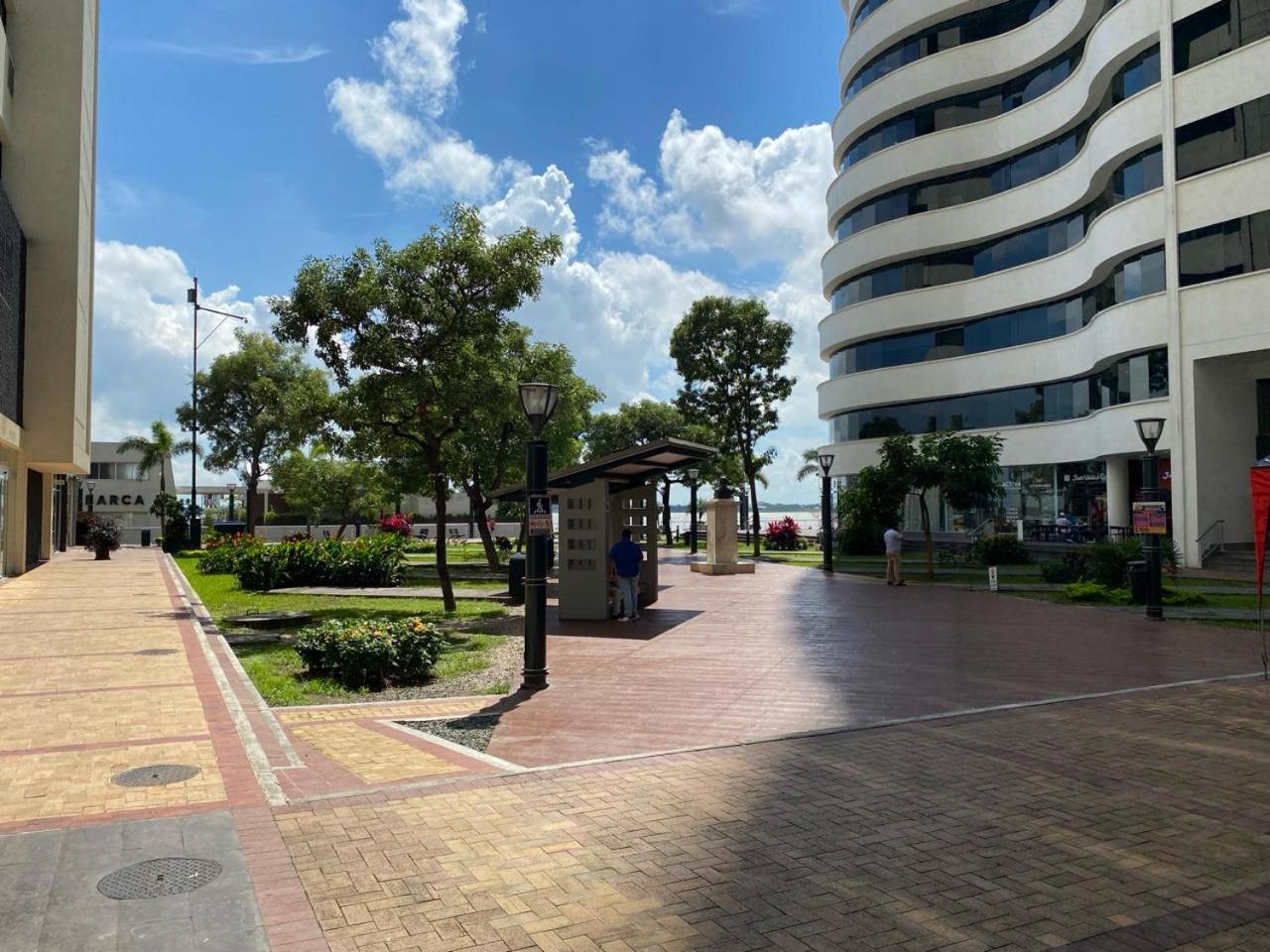 Puerto Santa Ana, Torres Bellini, 2 Dormitorios, Parqueo Guayaquil Exteriér fotografie